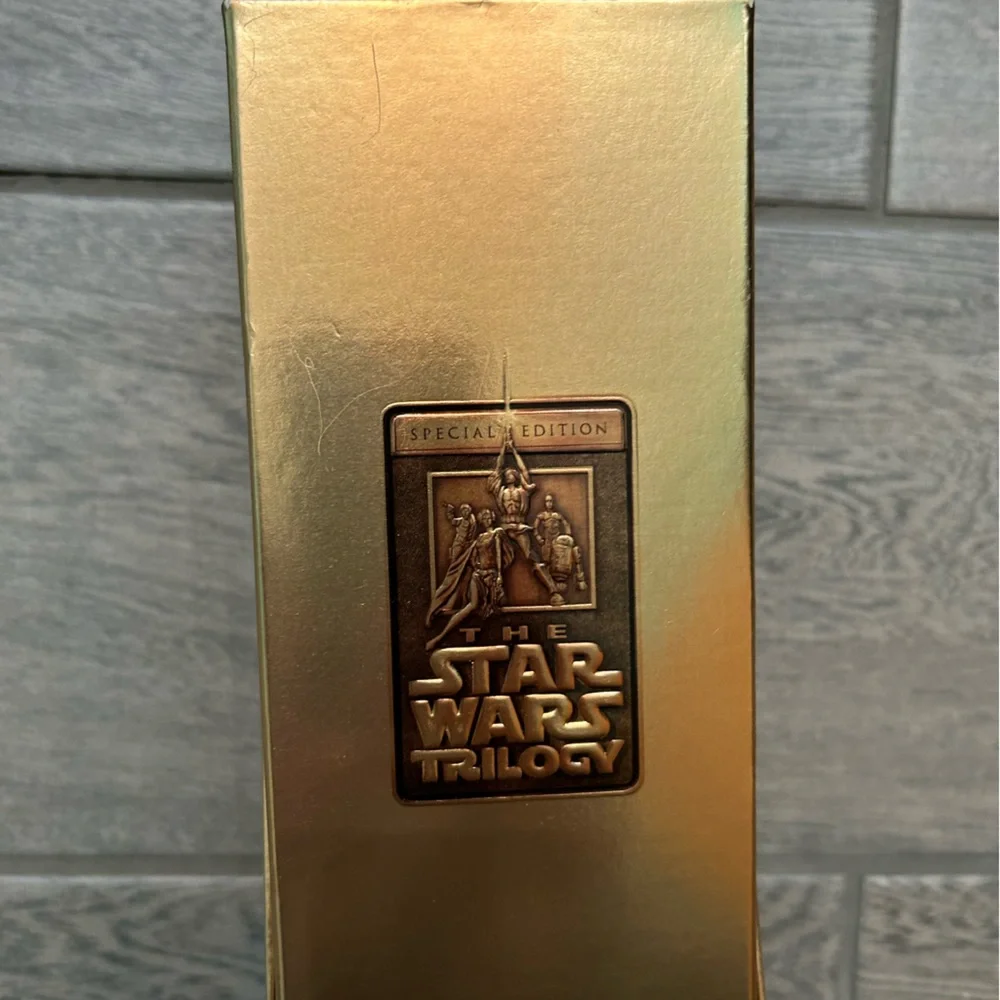Star Wars Trilogy VHS set gold black collectors item boxed set 3 VHS set Jedi